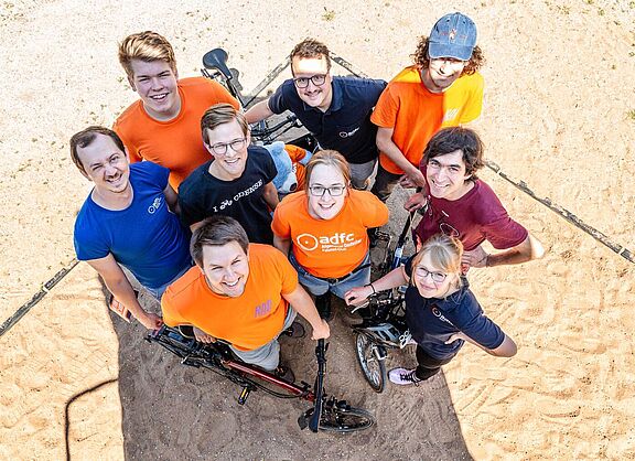 Die ADFC-Arbeitsgruppe Junge Menschen. Die ADFC-Arbeitsgruppe Junge Menschen.