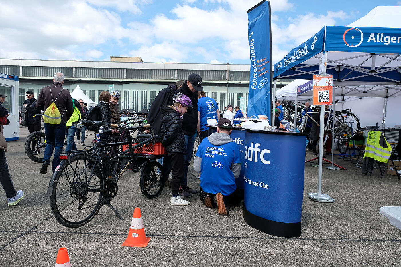 Fahrrad-Check Pavillon vom ADFC Berlin