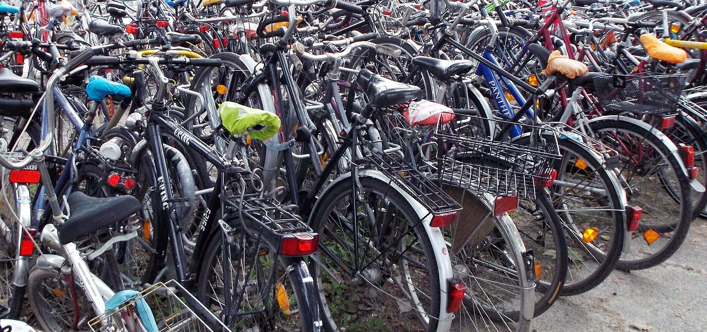 Hier fehlt eine Fahrrad Abstellanlage