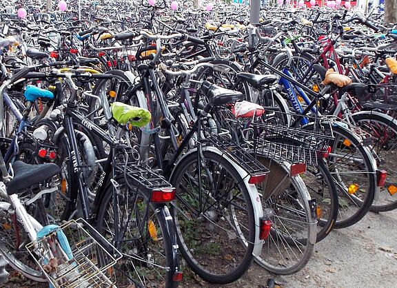 Hier fehlt eine Fahrrad Abstellanlage