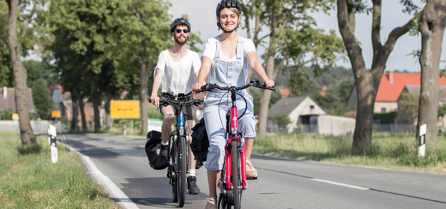 Auf dem Land Radfahren