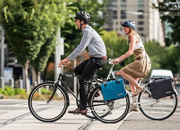 Runde Rücken beim Radfahren: besser vermeiden und die Tipps vom ADFC beherzigen.