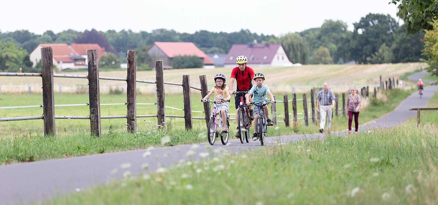 Radtour mit Enkelkindern. 