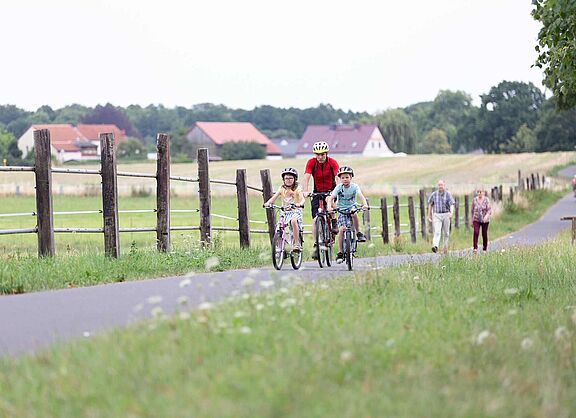 Radtour mit Enkelkindern. 