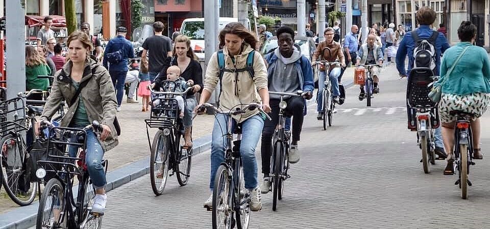 Das Sicherheitsempfinden spielt eine entscheidene Rolle dabei, ob Menschen aufs Fahrrad steigen oder nicht. 