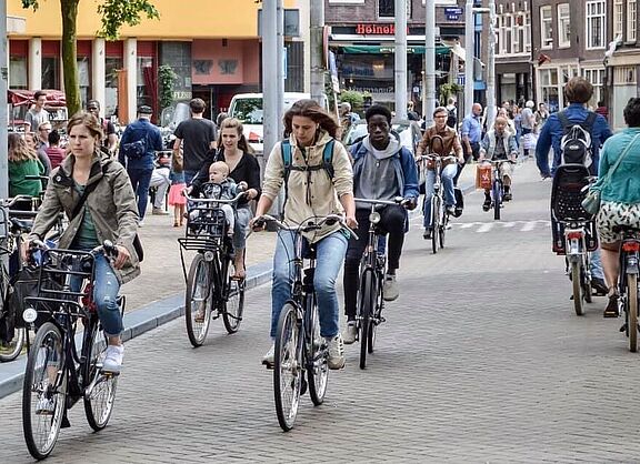 Das Sicherheitsempfinden spielt eine entscheidene Rolle dabei, ob Menschen aufs Fahrrad steigen oder nicht. 