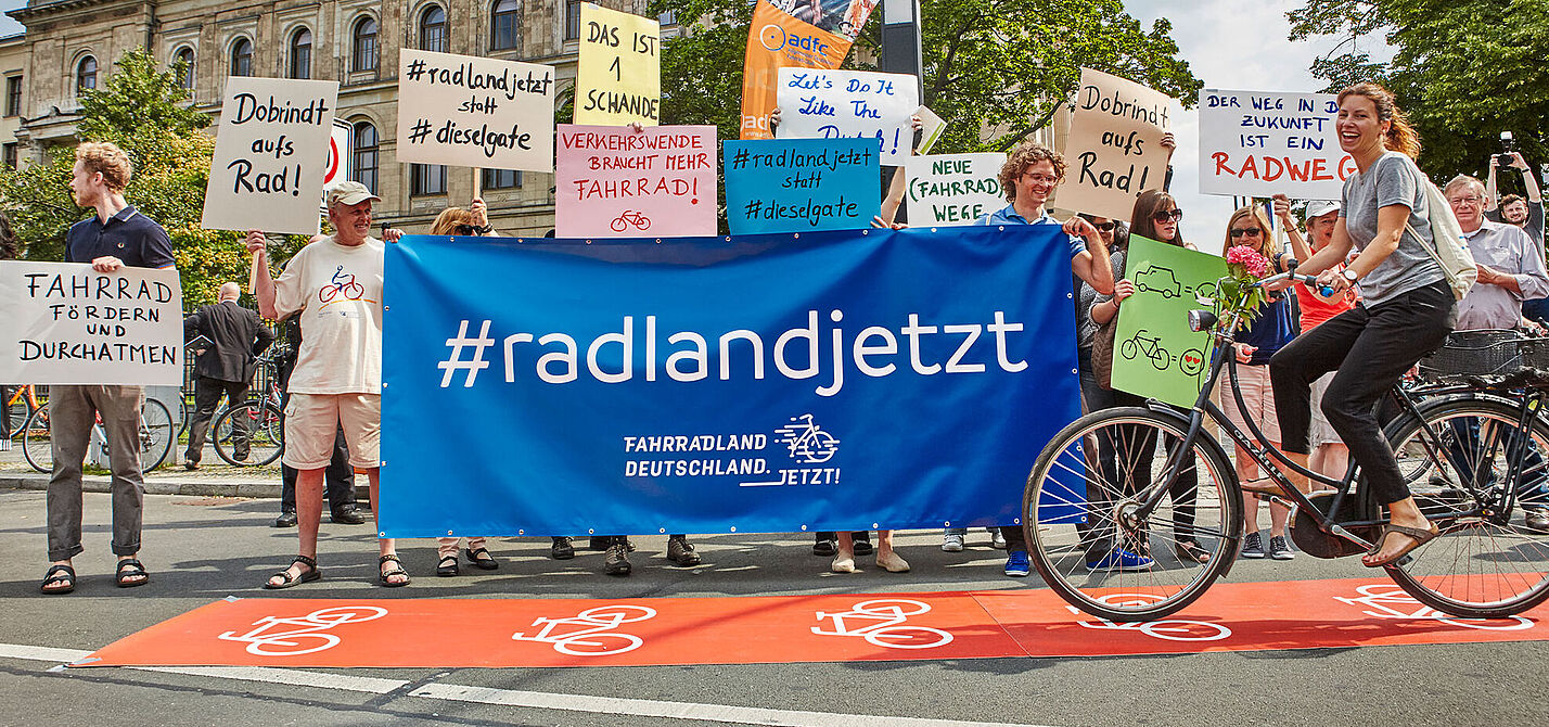 ADFC-Demonstration zum Dieselgipfel 2018.