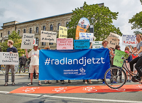 ADFC-Demonstration zum Dieselgipfel 2018.