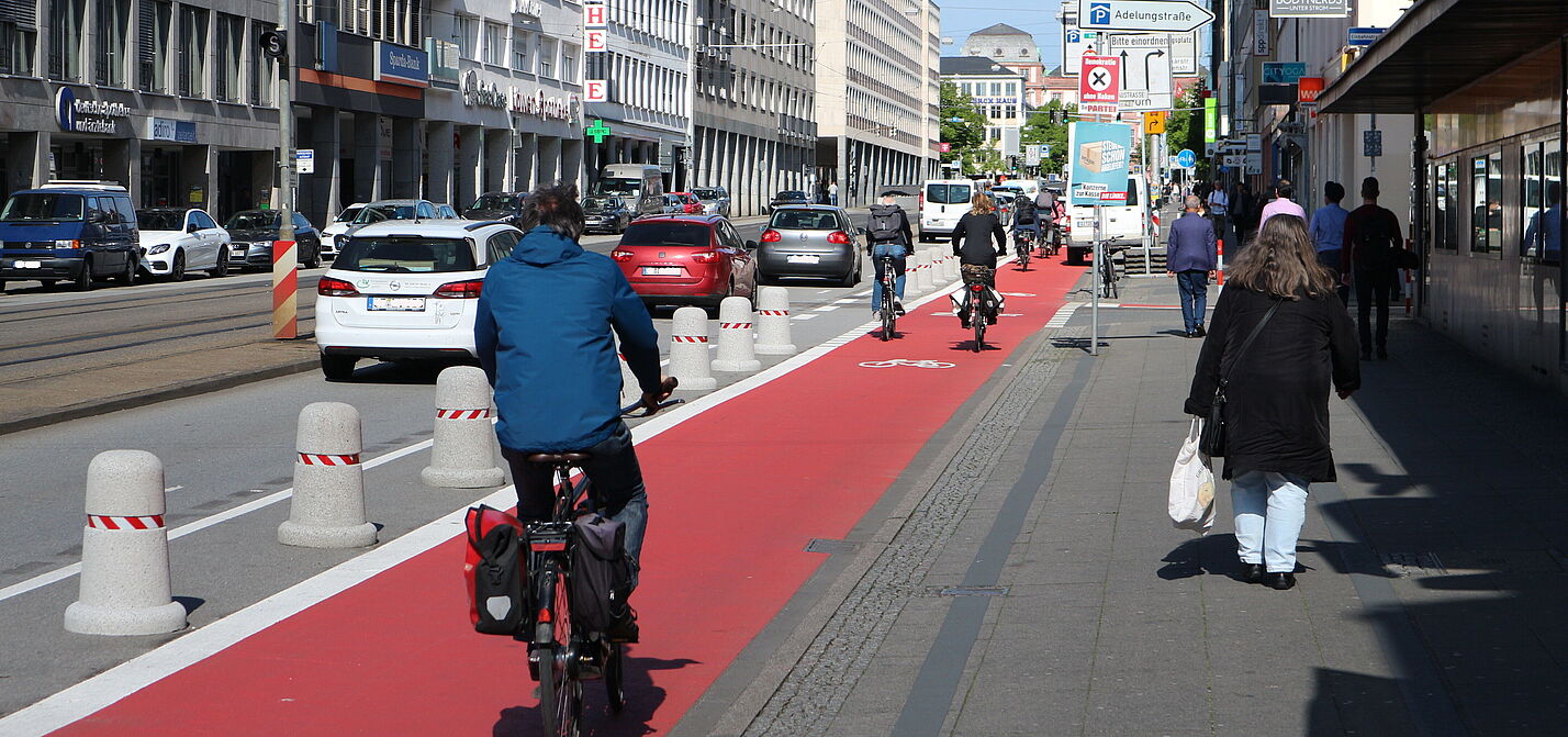 Geschutzte Radfahrstreifen Protected Bike Lanes ADFC