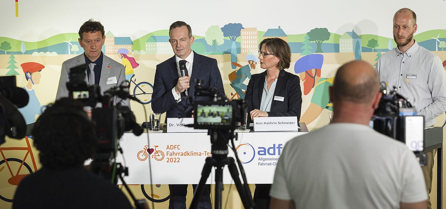 Gemeinsame Pressekonferenz von ADFC und Bundesverkehrministerium zum ADFC-Fahrradklima-Test 2022.