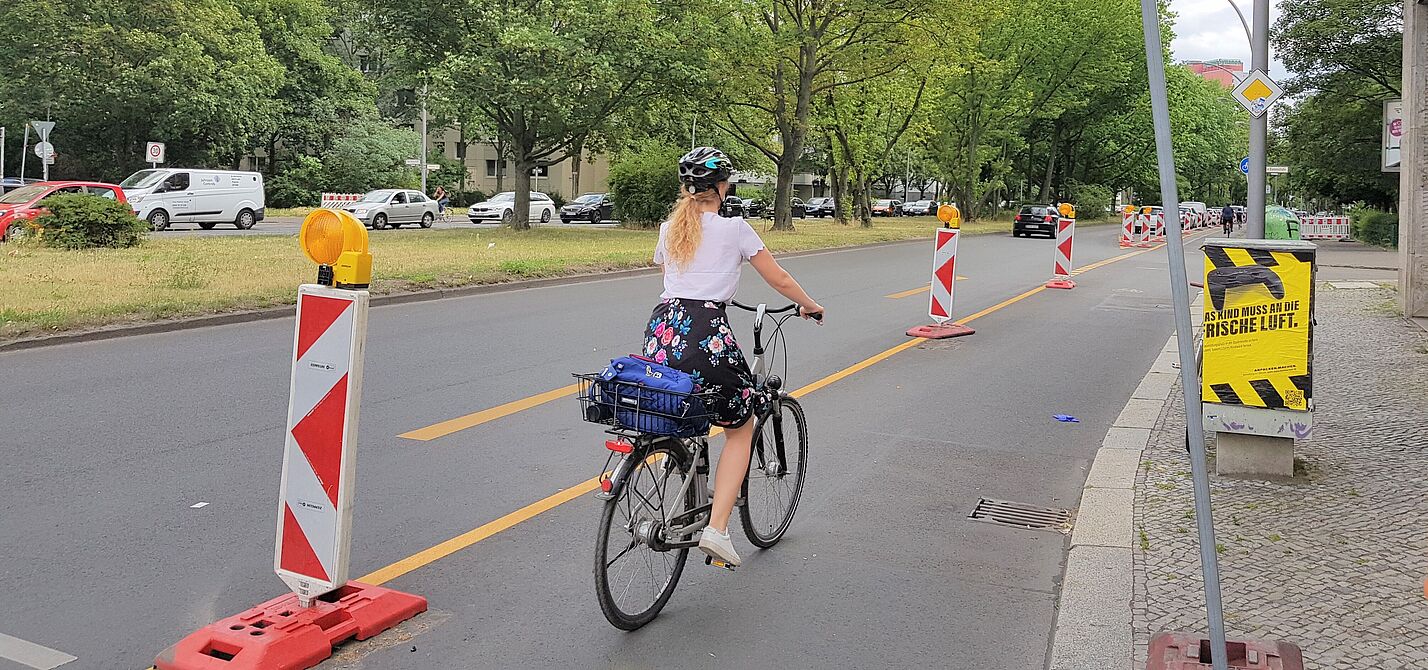 Pop-up-Radweg in Berlin-Friedrichshain