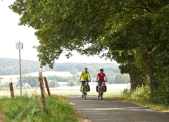 Wo geht die Radreise hin? Der ADFC präsentiert die Ergebnisse der ADFC-Radreiseanalyse. Wo geht die Radreise hin? Der ADFC präsentiert die Ergebnisse der ADFC-Radreiseanalyse.