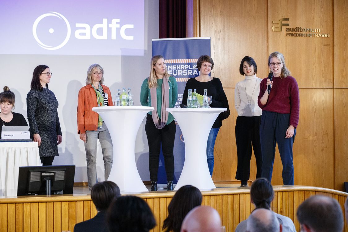 Die Arbeitsgruppe "Mehr Frauen" stellte auf der ADFC-Bundeshauptversammlung 2019 ihre Arbeit vor. 